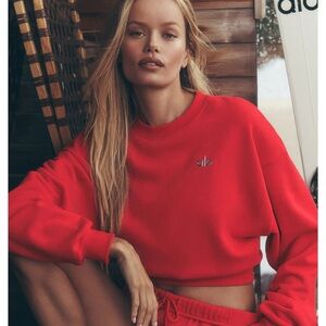 Brand New!! ALO Yoga Women's Vibrant Red Cropped Crewneck